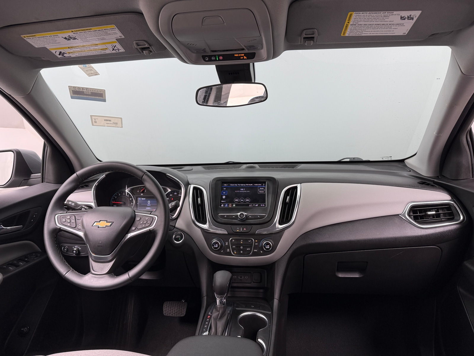 Thumbnail: 2023 Chevrolet Equinox - 3