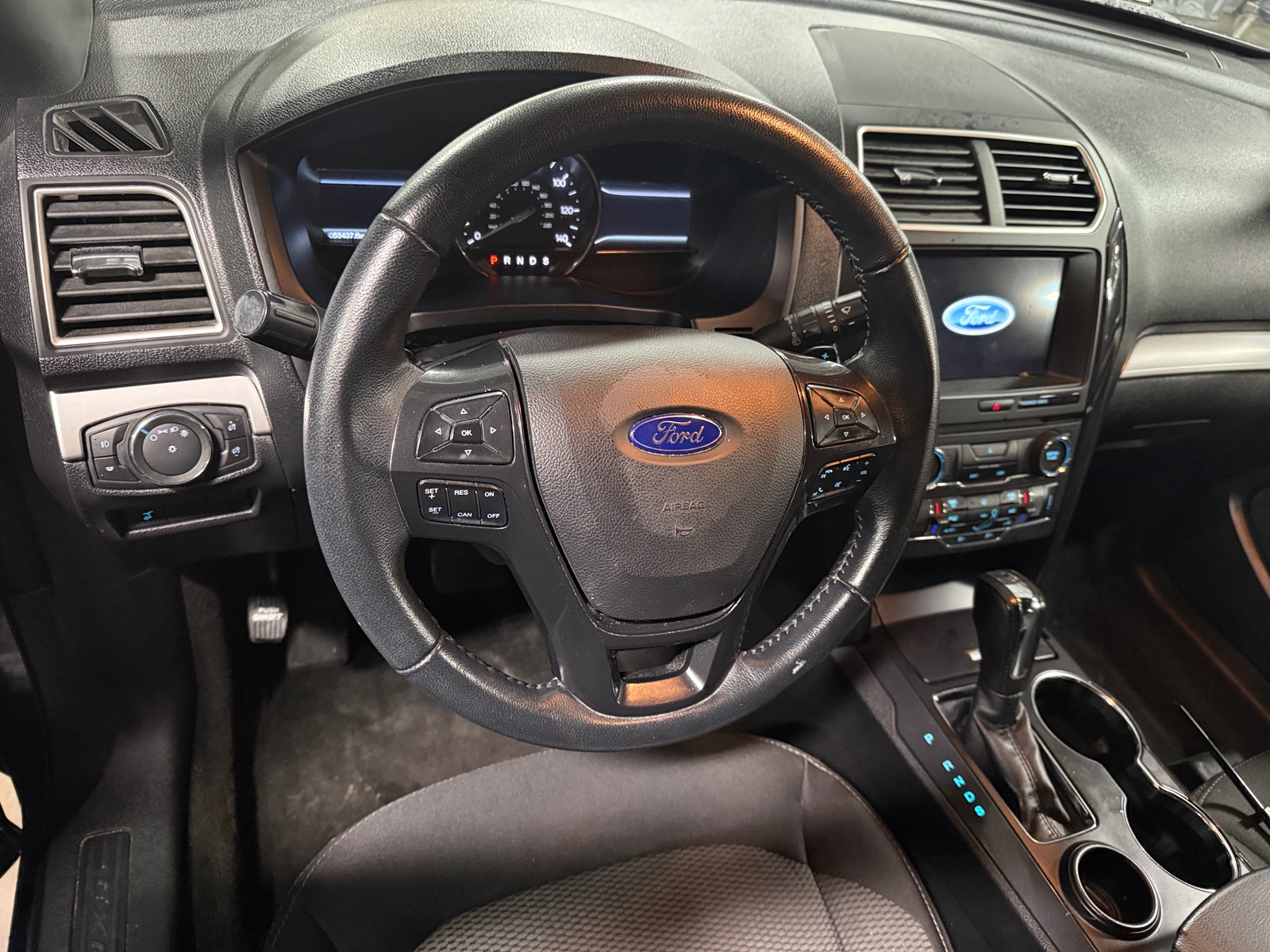Thumbnail: 2017 Ford Explorer - 5