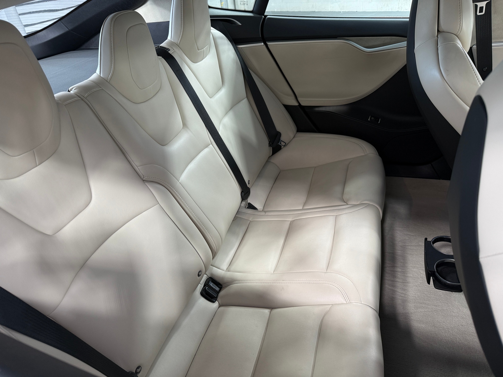 Thumbnail: 2018 Tesla Model S - 5