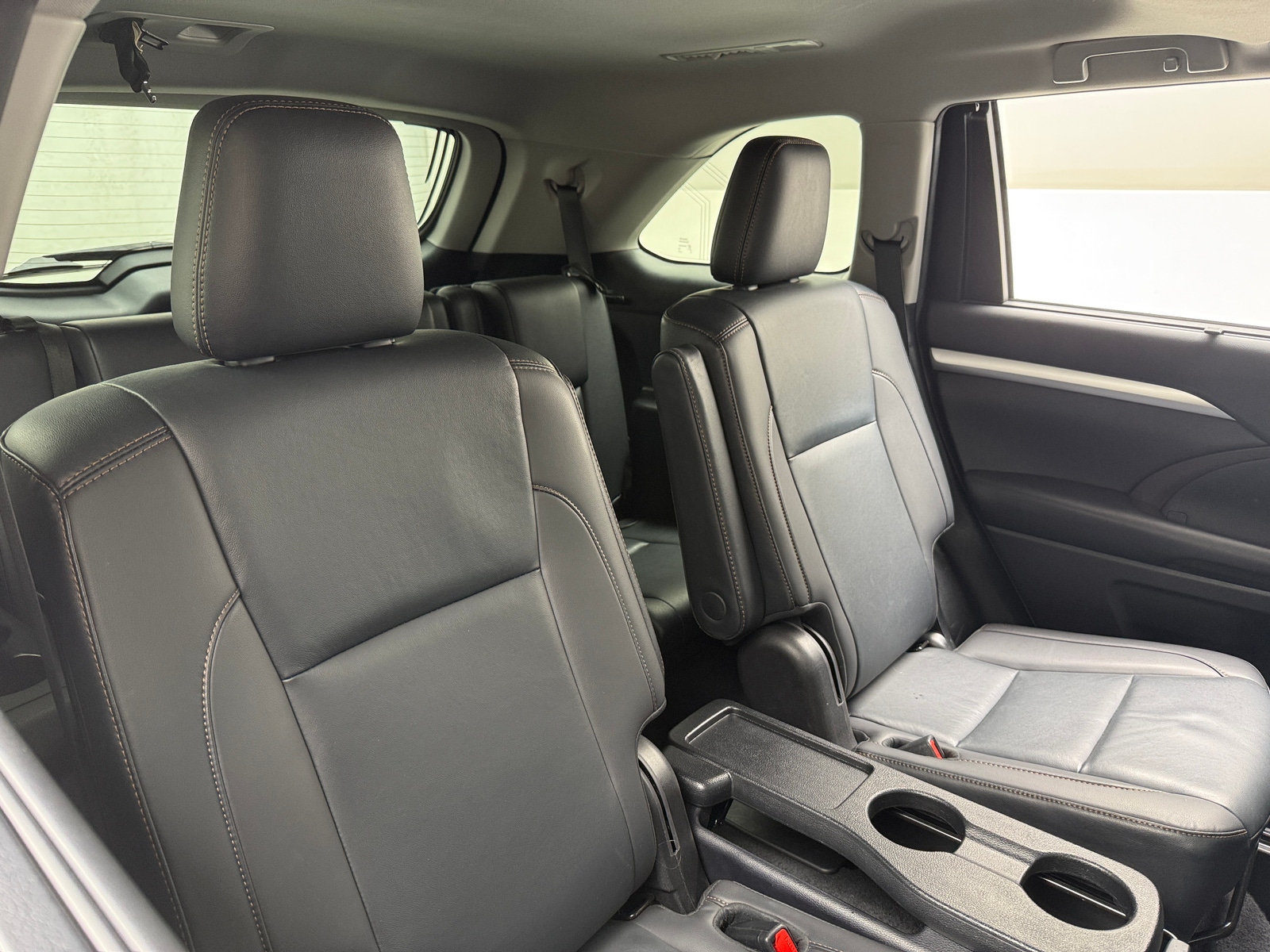 Thumbnail: 2019 Toyota Highlander - 5