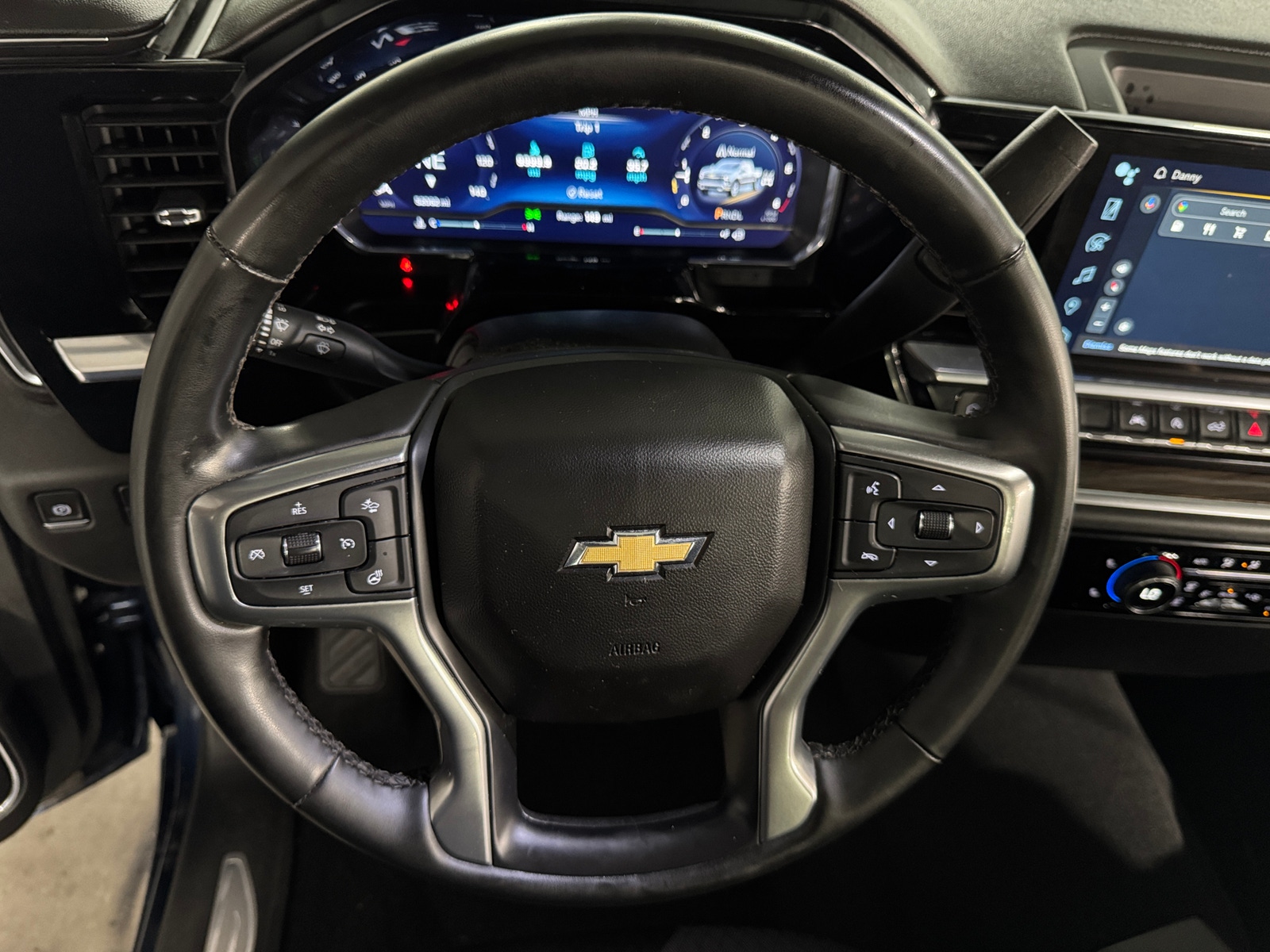 Thumbnail: 2023 Chevrolet Silverado 1500 - 5
