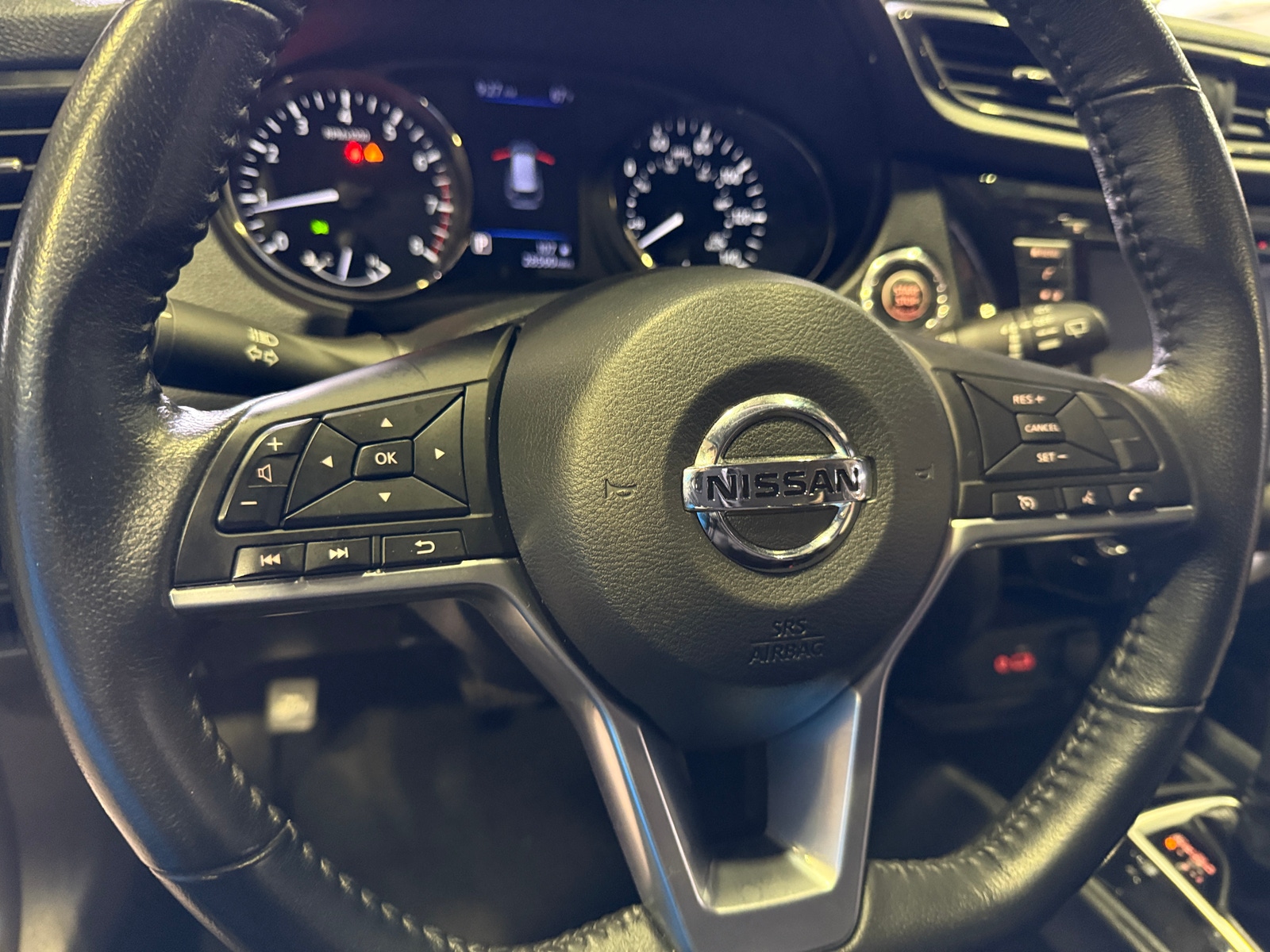 Thumbnail: 2020 Nissan Rogue - 5