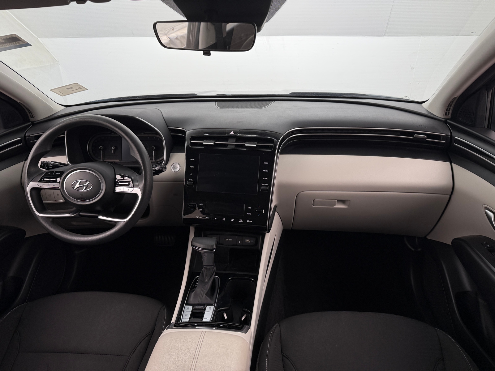 Thumbnail: 2024 Hyundai Tucson - 3
