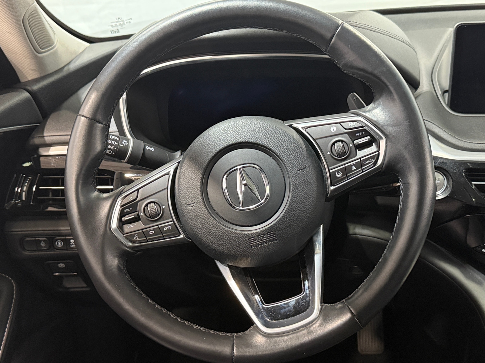 Thumbnail: 2023 Acura MDX - 4