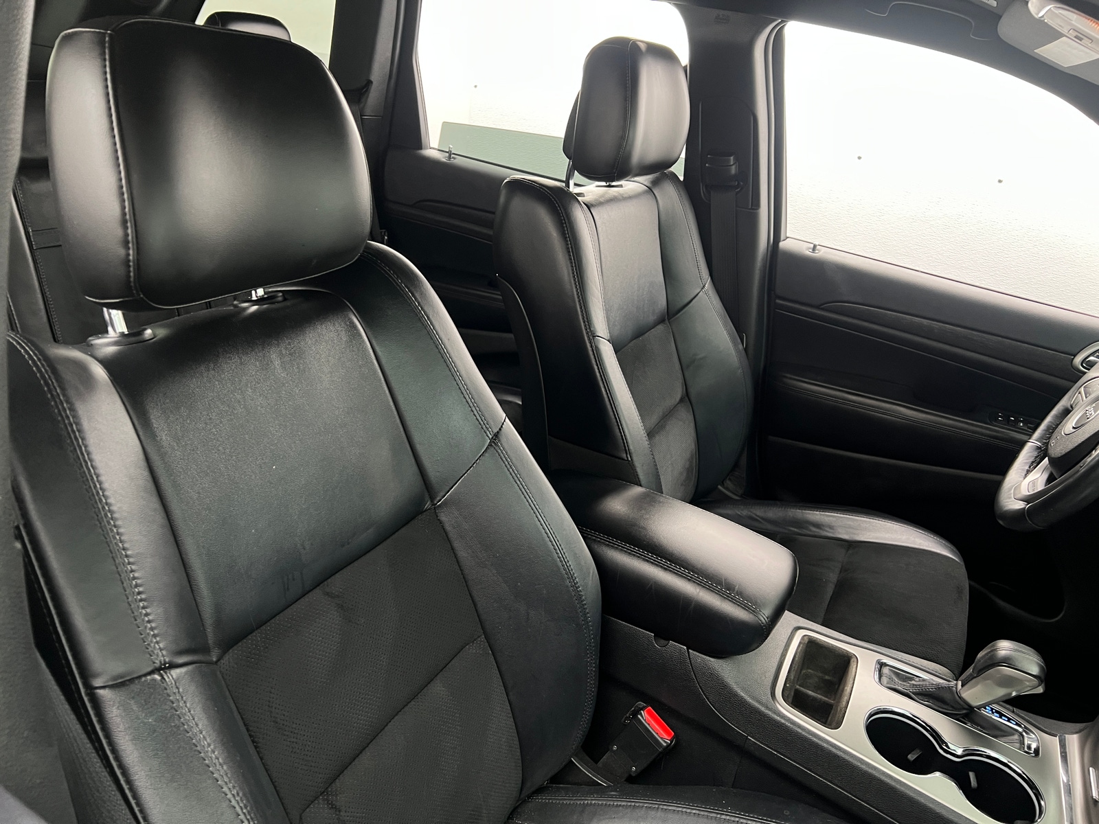 Thumbnail: 2017 Jeep Grand Cherokee - 2