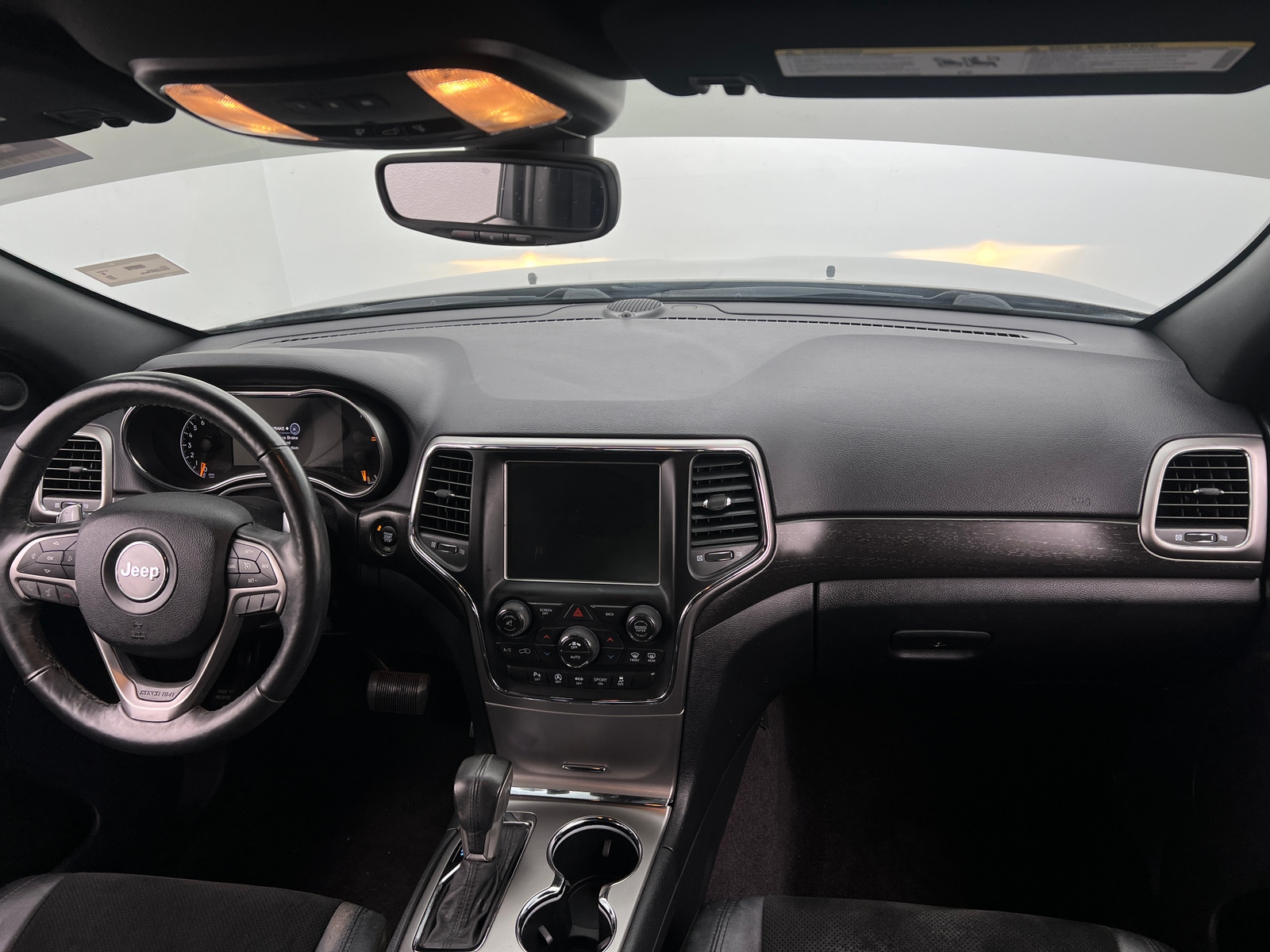 Thumbnail: 2017 Jeep Grand Cherokee - 3