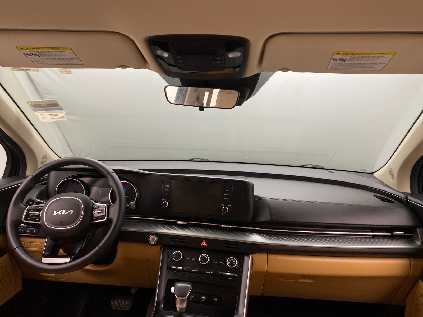 Thumbnail: 2022 Kia Carnival - 3