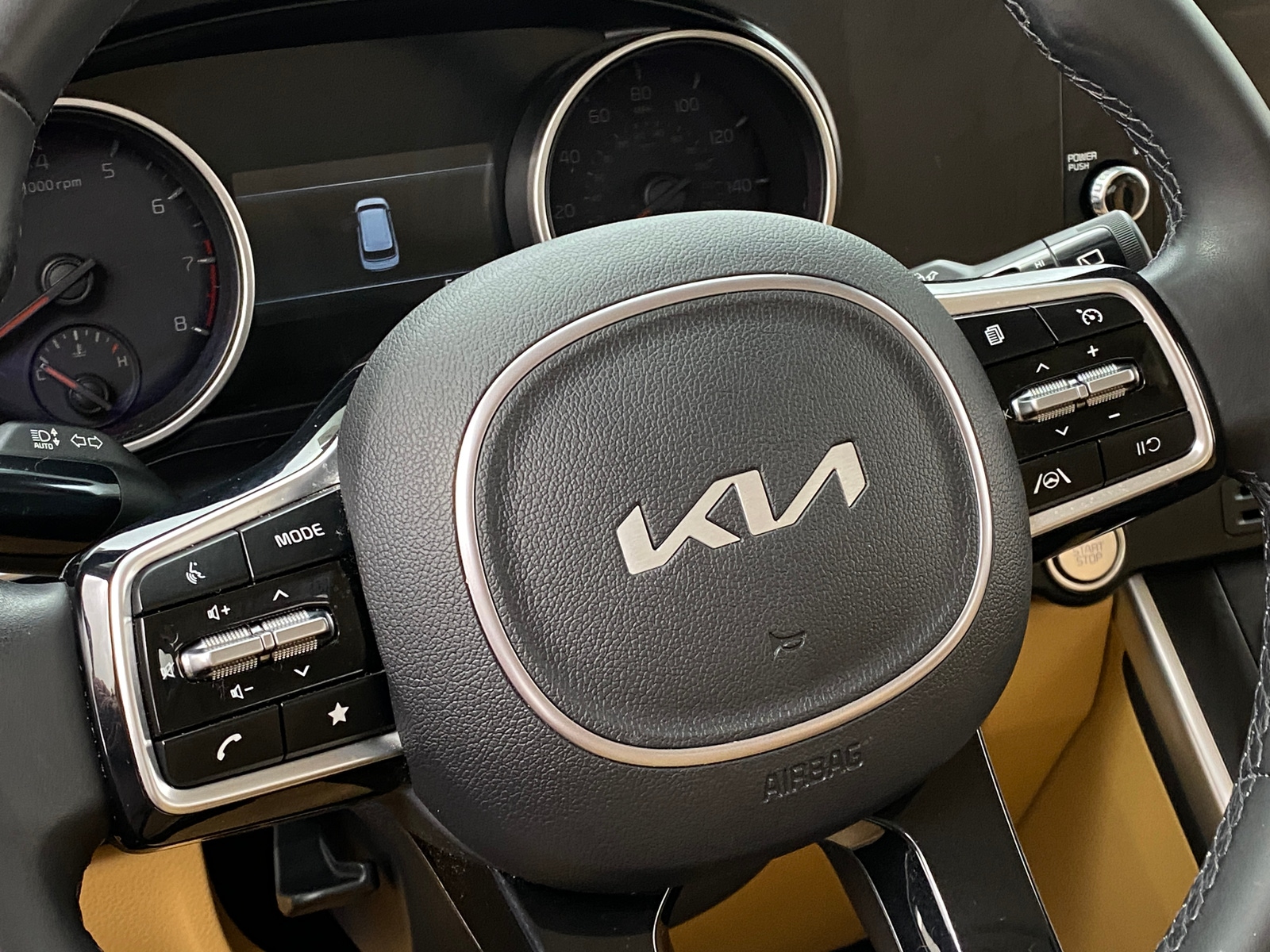 Thumbnail: 2022 Kia Carnival - 5