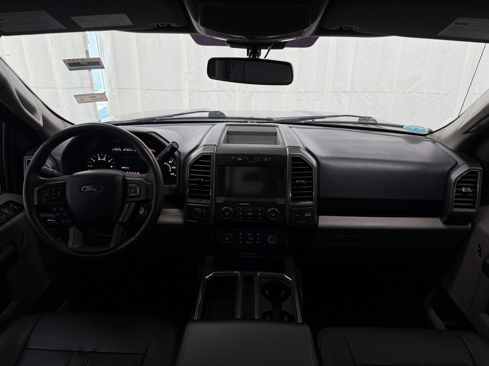 Thumbnail: 2019 Ford Econoline - 3