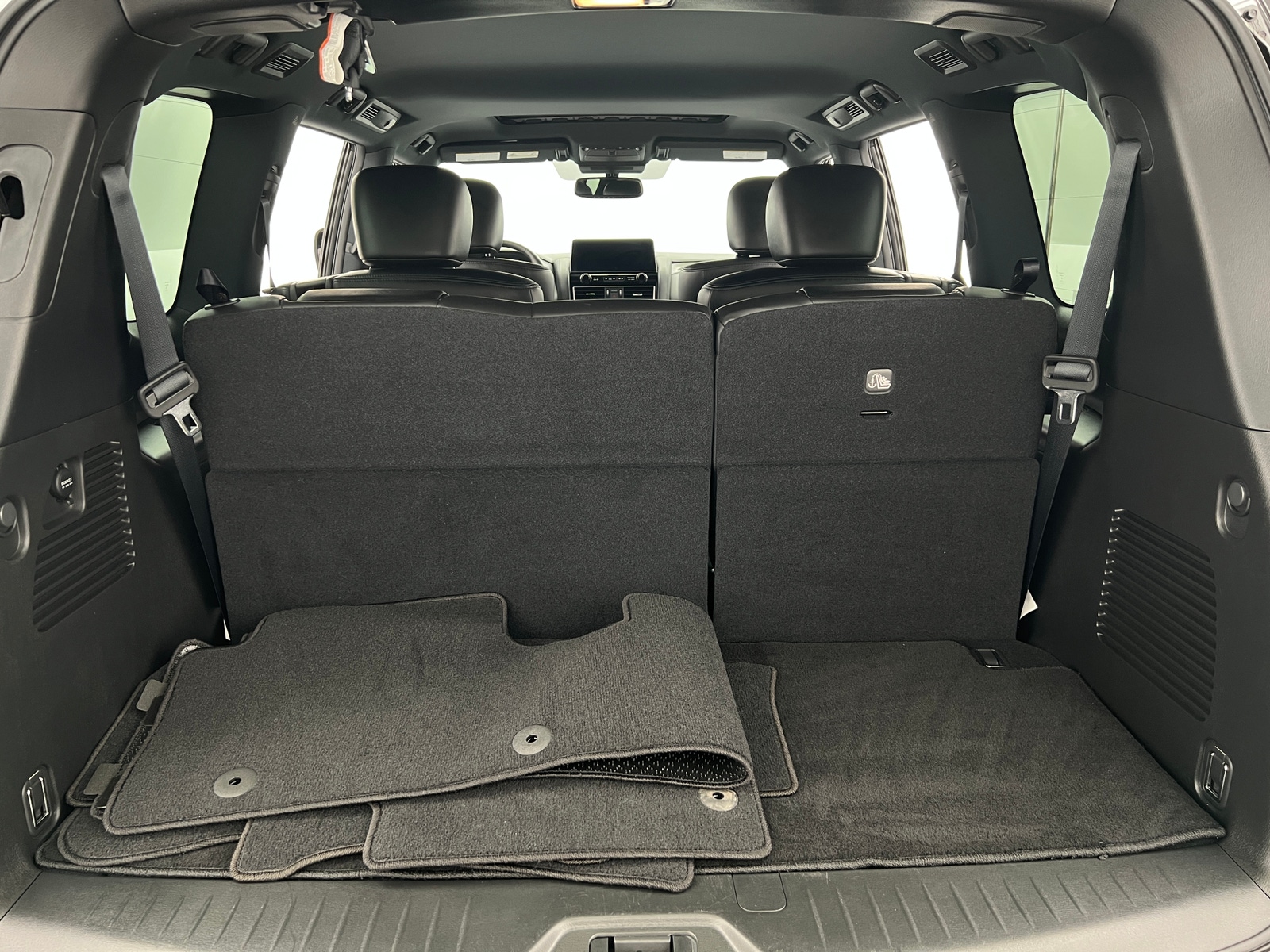 Thumbnail: 2021 Nissan Armada - 6