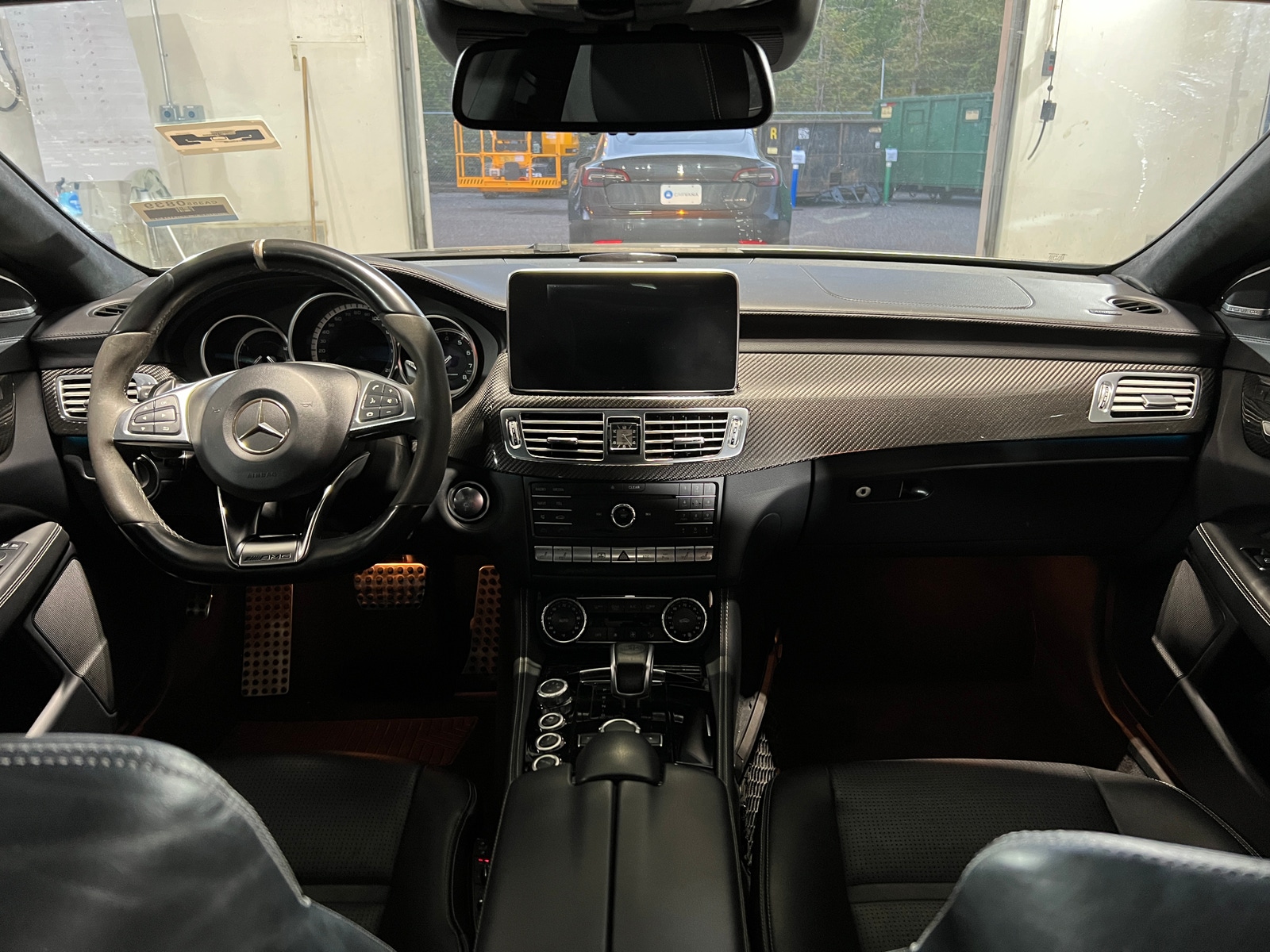 Thumbnail: 2015 Mercedes-Benz CLS - 2