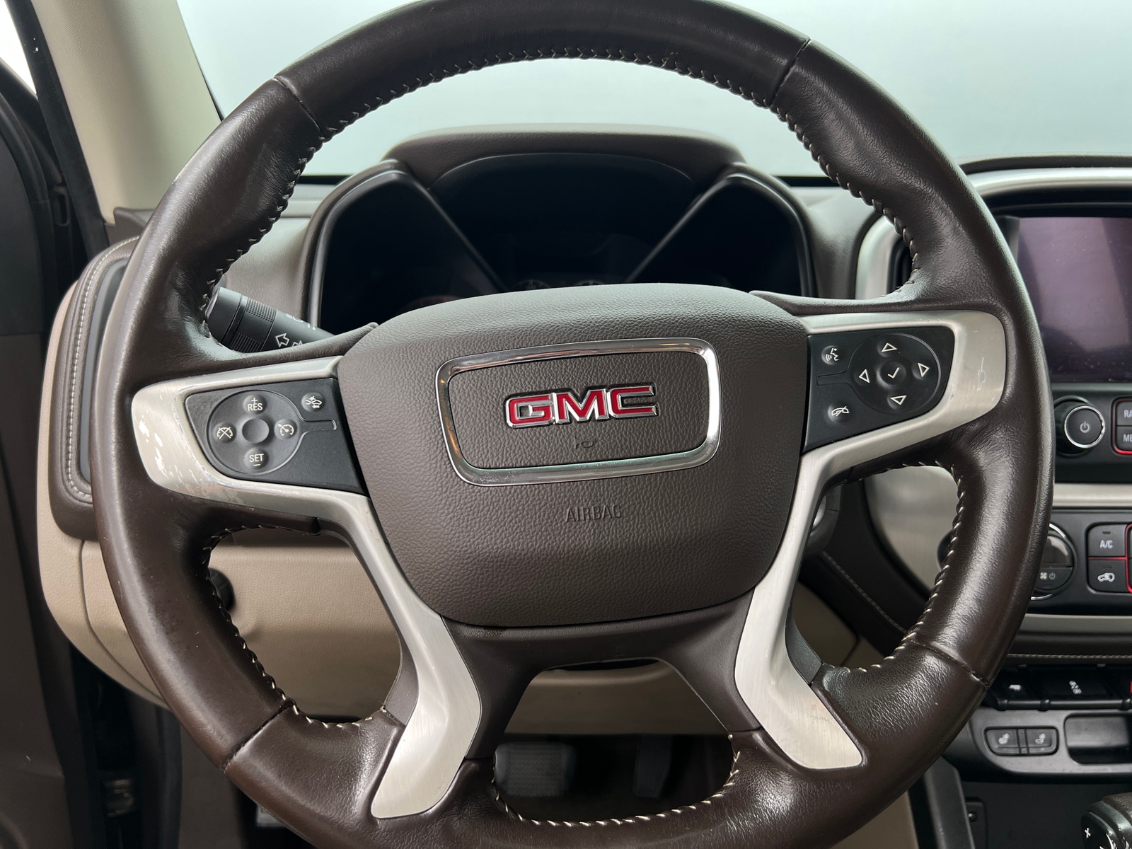 Thumbnail: 2016 GMC Canyon - 4