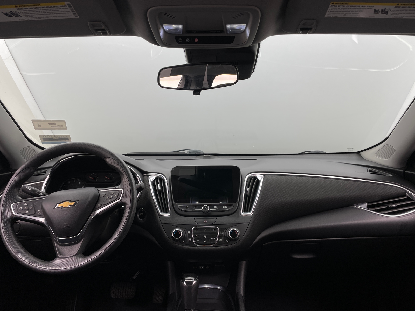 Thumbnail: 2019 Chevrolet Malibu - 3