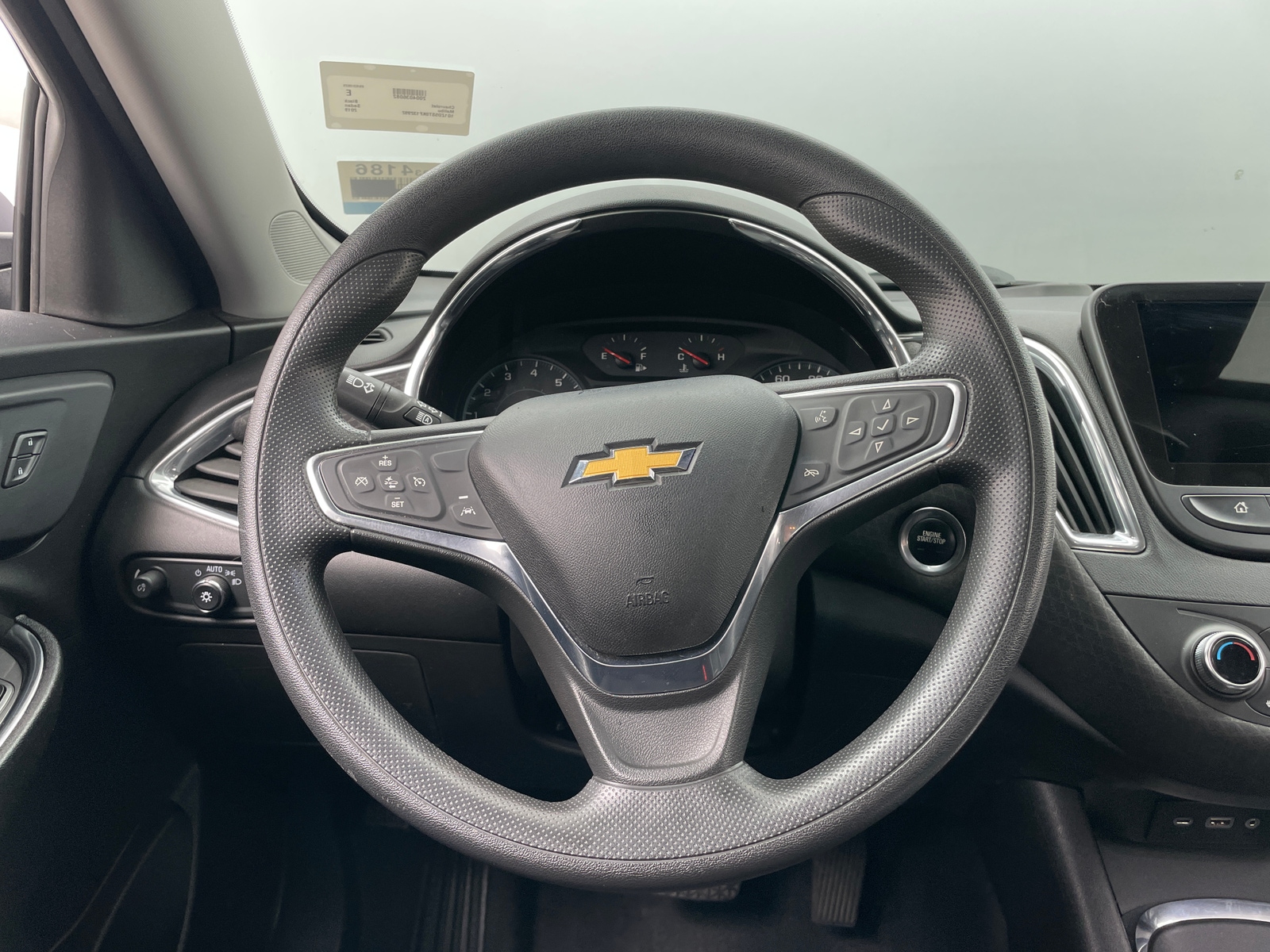 Thumbnail: 2019 Chevrolet Malibu - 5