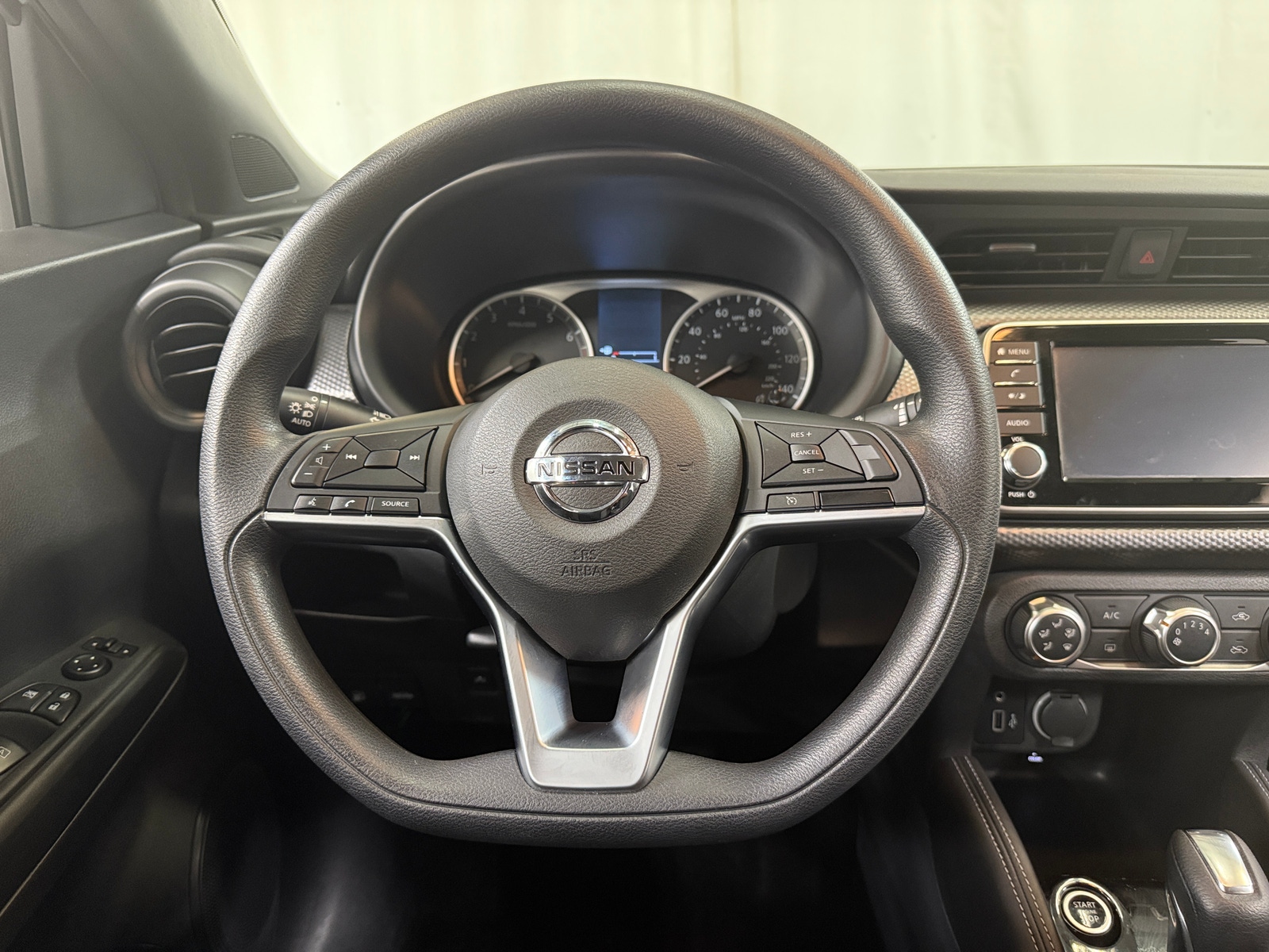 Thumbnail: 2019 Nissan Kicks - 5