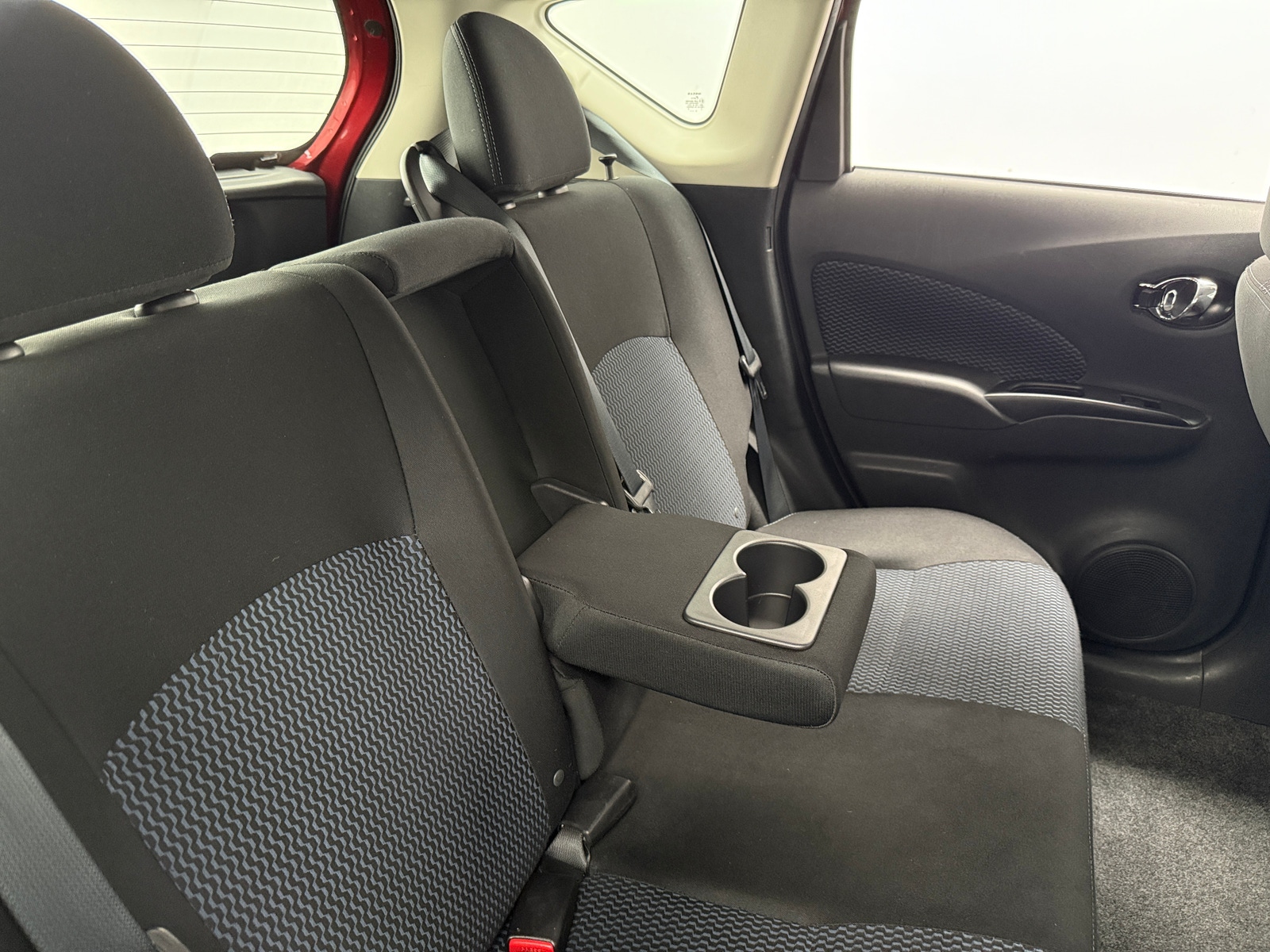 Thumbnail: 2016 Nissan Versa Note - 6