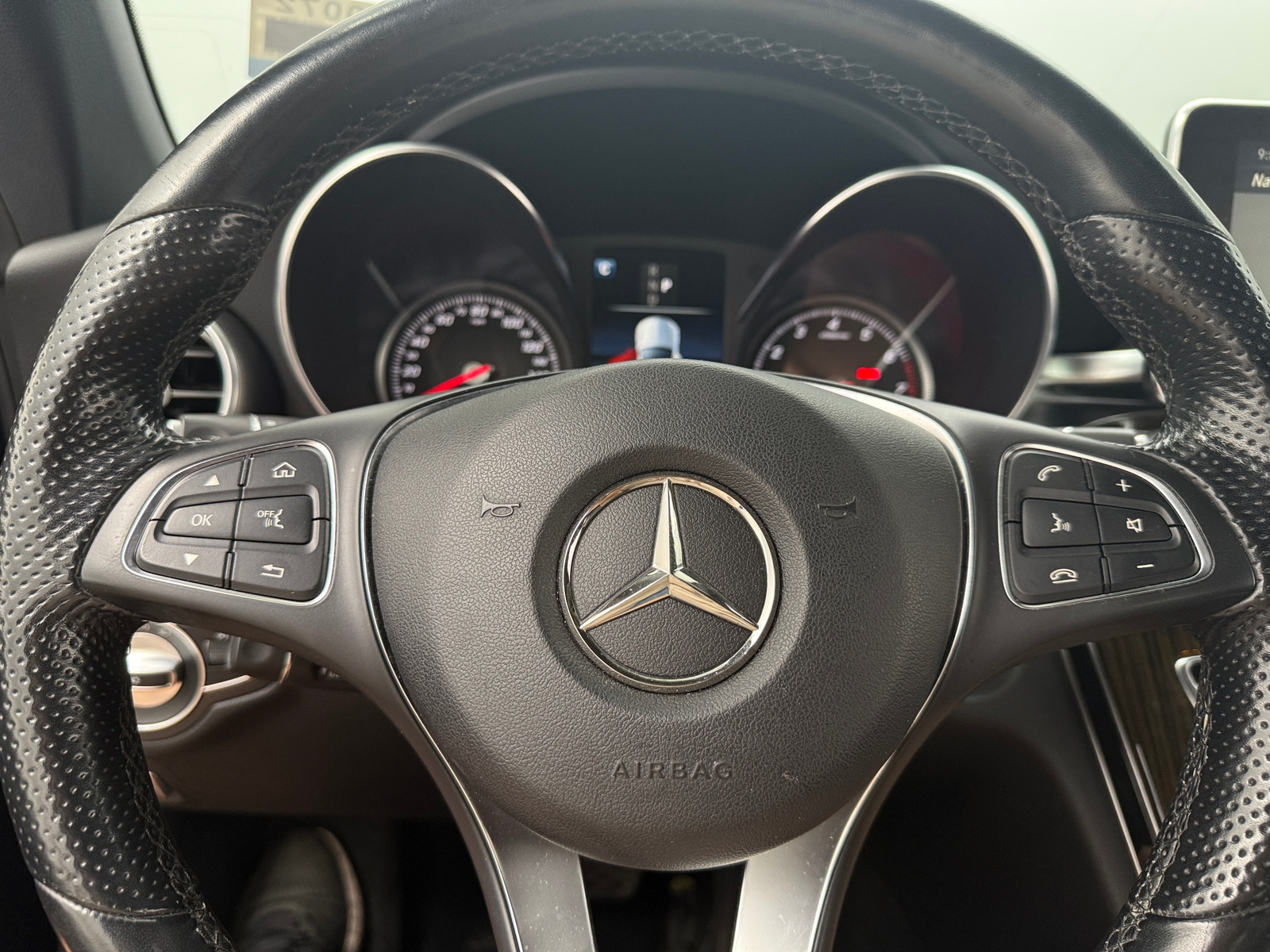 Thumbnail: 2018 Mercedes-Benz C-Class - 4