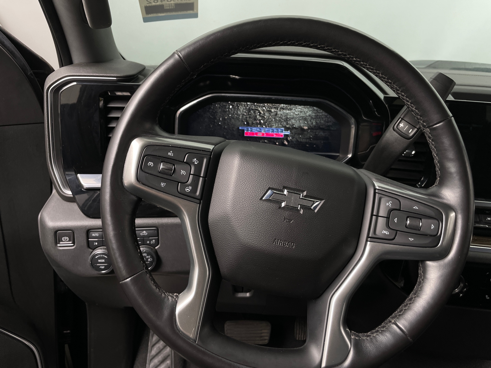 Thumbnail: 2023 Chevrolet Silverado 1500 - 5