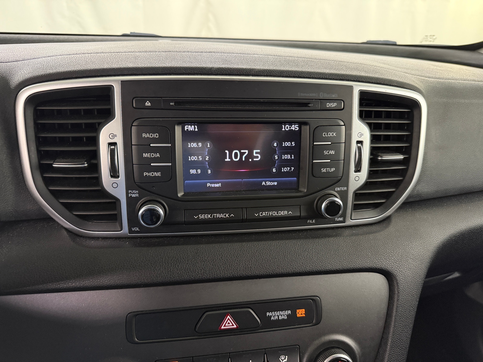 Thumbnail: 2019 Kia Sportage - 4