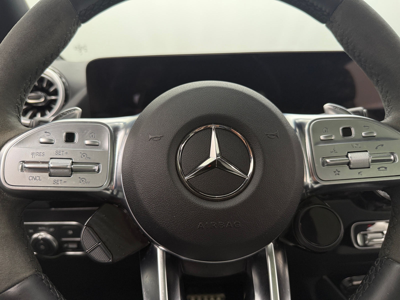 Thumbnail: 2023 Mercedes-Benz GLA - 4