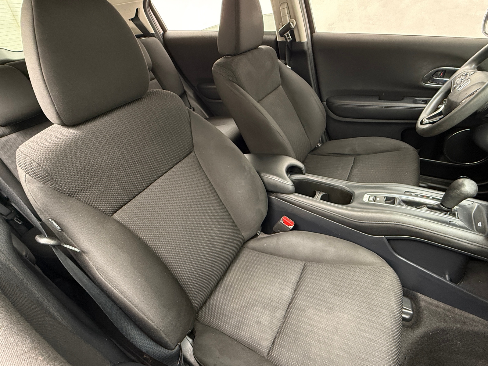 Thumbnail: 2016 Honda HR-V - 2