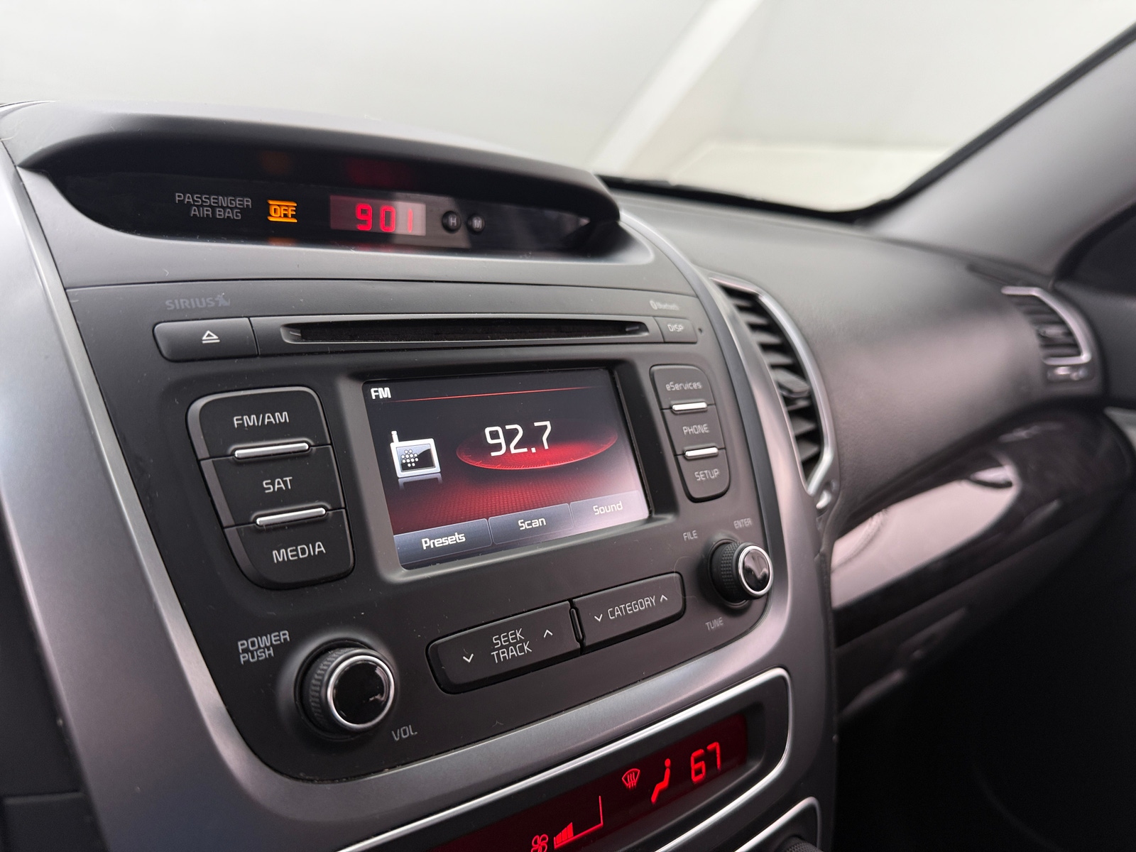Thumbnail: 2014 Kia Sorento - 3