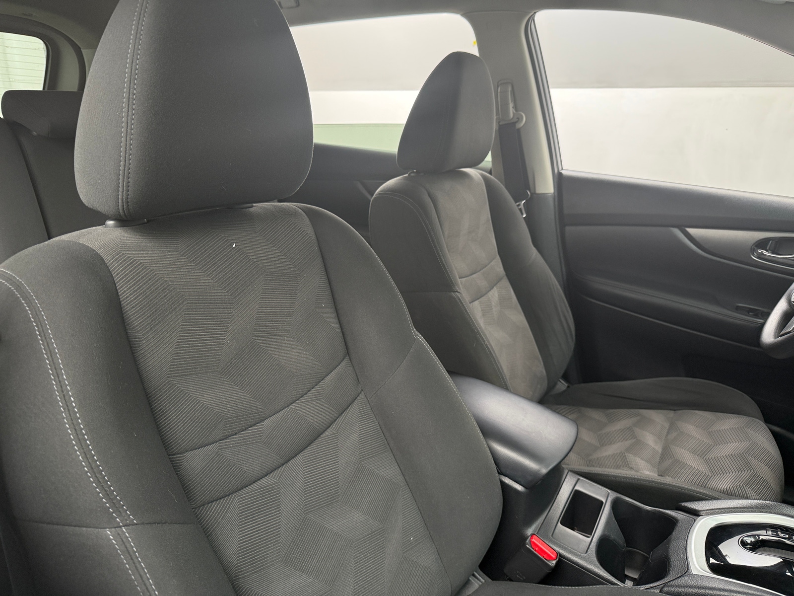 Thumbnail: 2016 Nissan Rogue - 2