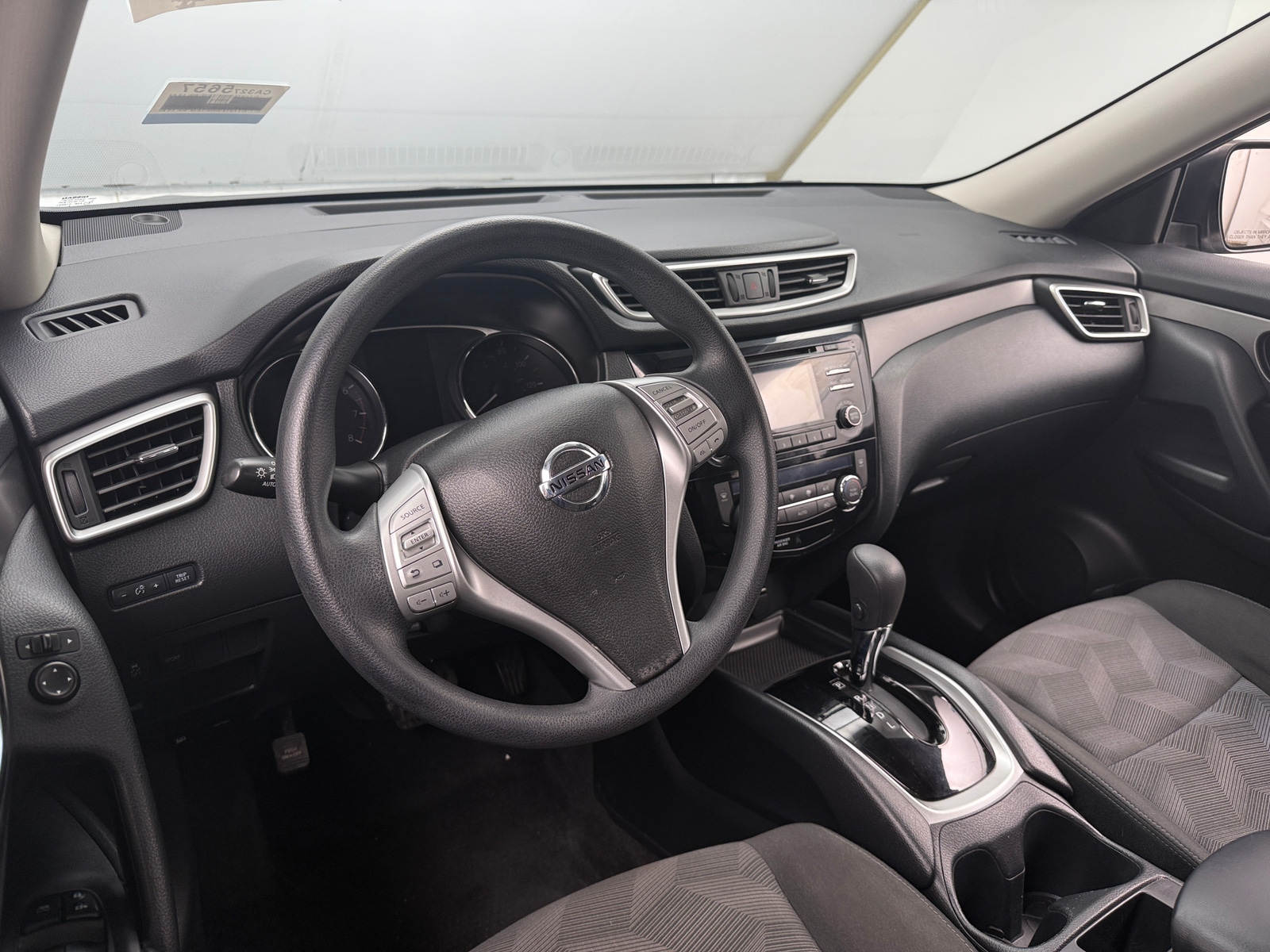 Thumbnail: 2016 Nissan Rogue - 5