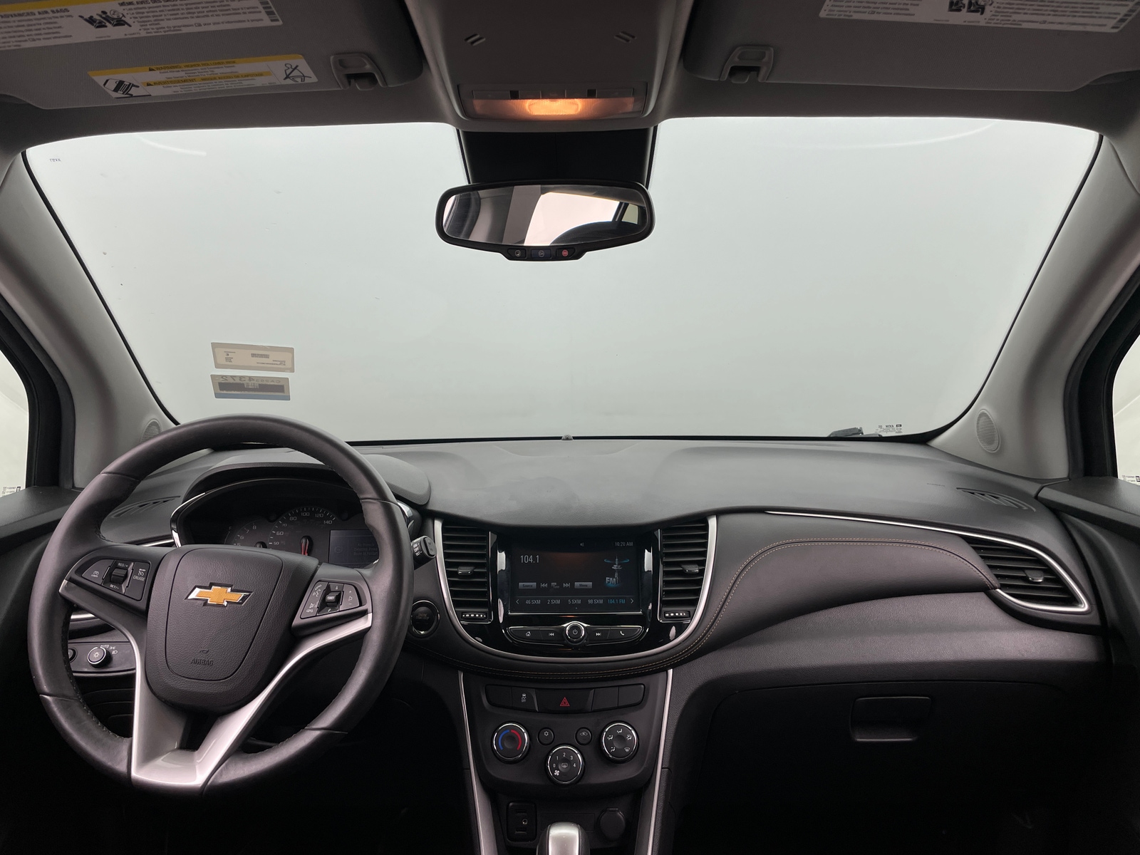 Thumbnail: 2017 Chevrolet Trax - 3