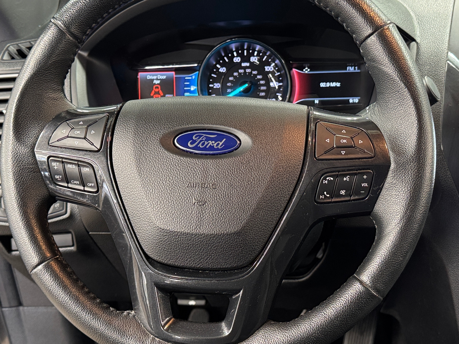 Thumbnail: 2018 Ford Explorer - 4
