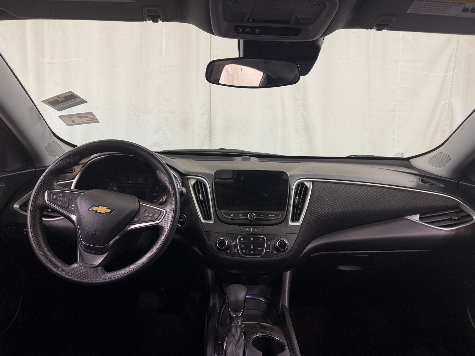 Thumbnail: 2024 Chevrolet Malibu - 3