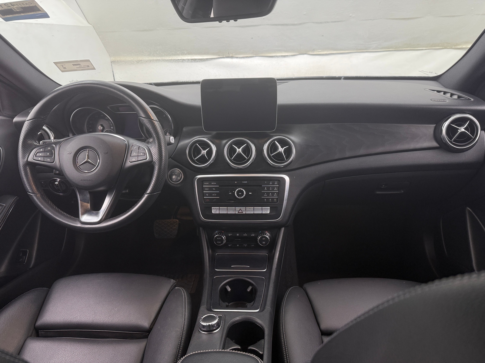Thumbnail: 2019 Mercedes-Benz GLA - 2