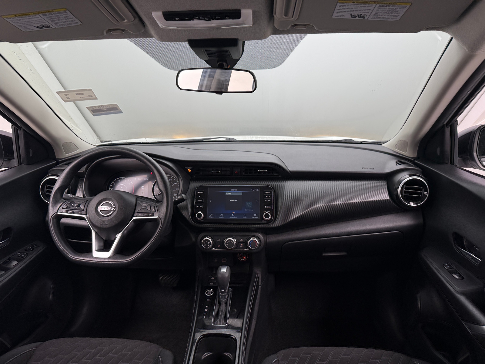Thumbnail: 2023 Nissan Kicks - 3