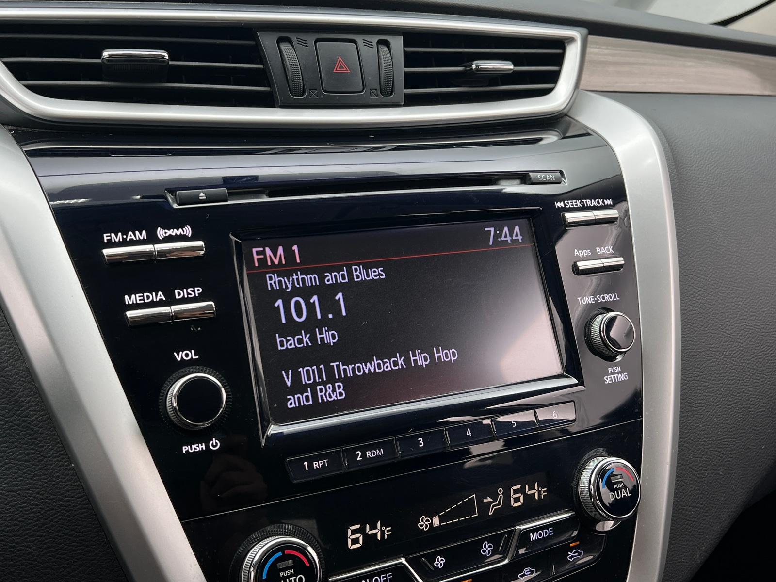 Thumbnail: 2016 Nissan Murano - 4