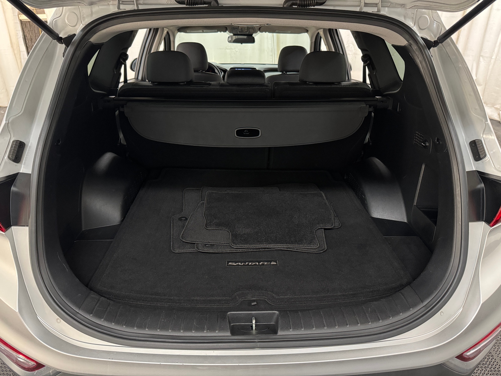 Thumbnail: 2019 Hyundai Santa Fe - 7