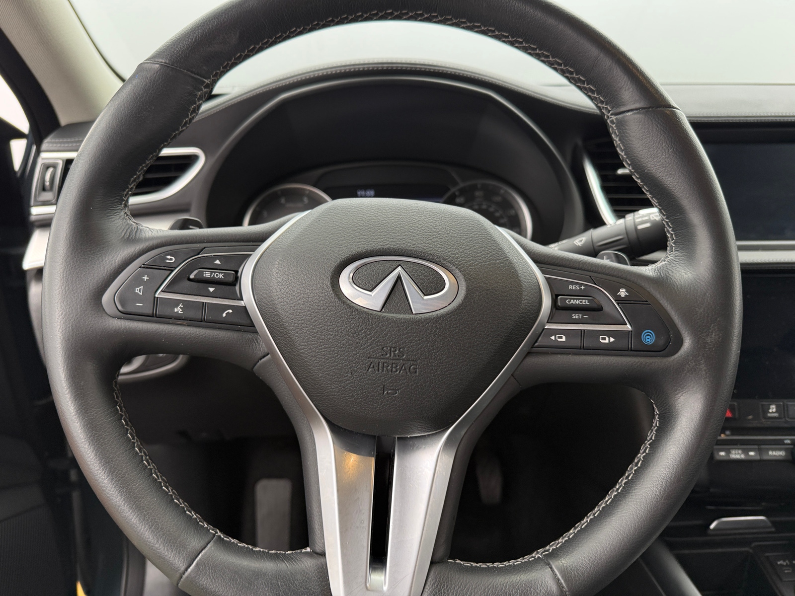 Thumbnail: 2022 INFINITI QX50 - 4