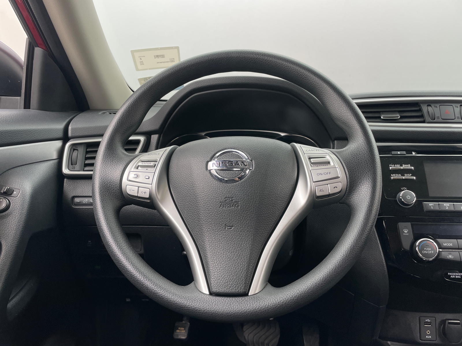 Thumbnail: 2016 Nissan Rogue - 5
