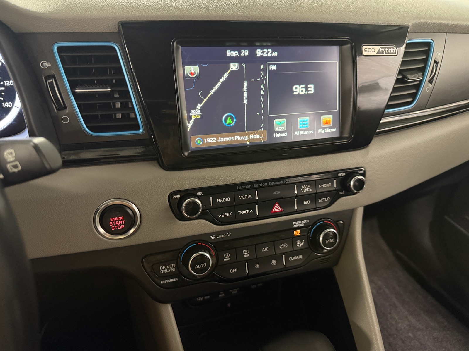 Thumbnail: 2018 Kia Niro - 3