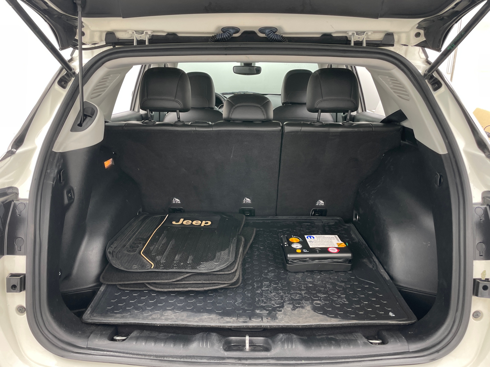 Thumbnail: 2018 Jeep Compass - 6