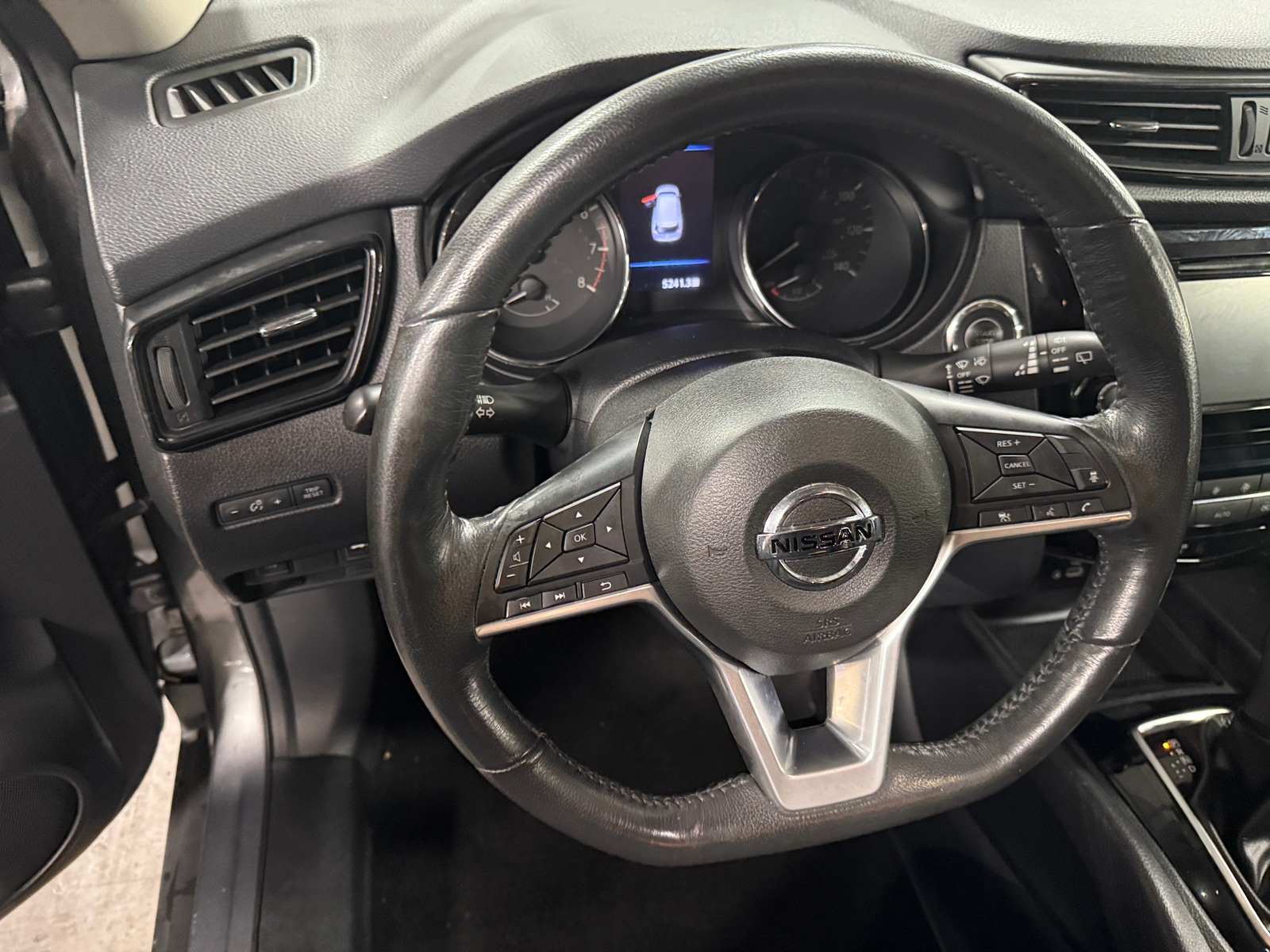 Thumbnail: 2018 Nissan Rogue - 5