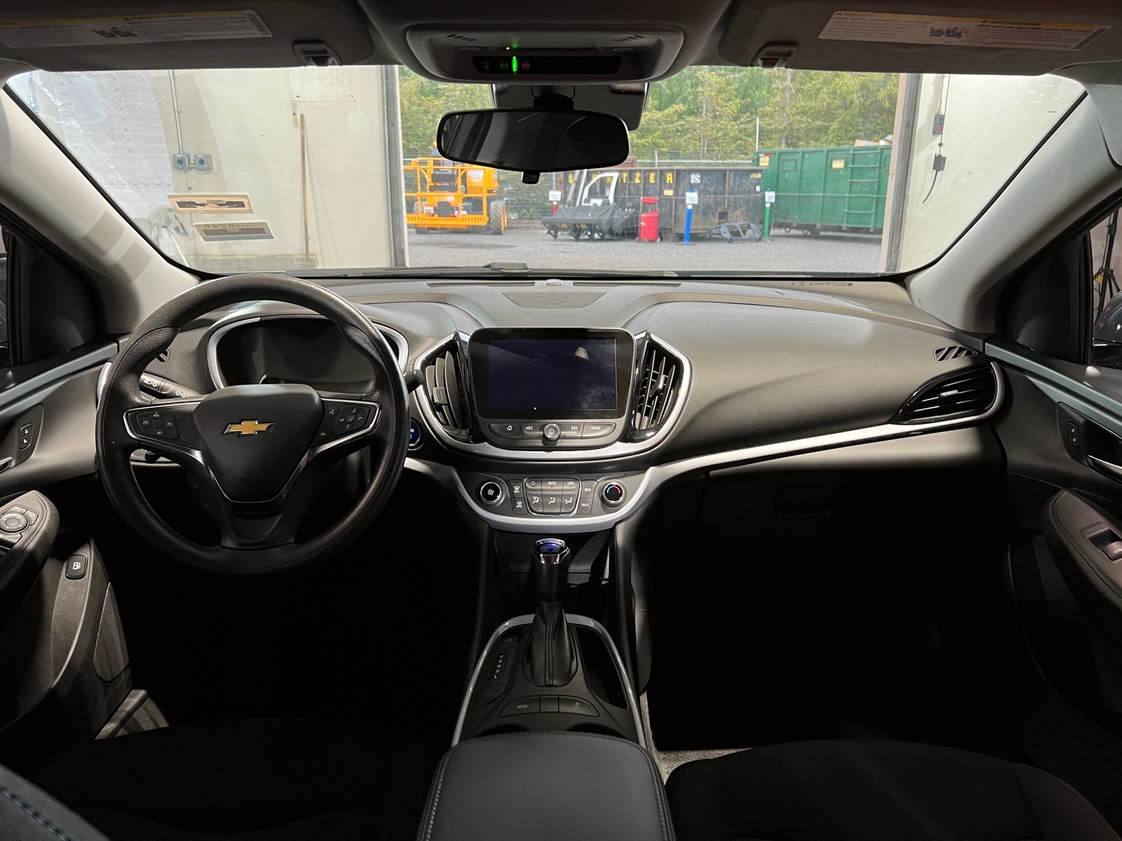 Thumbnail: 2019 Chevrolet Volt - 3