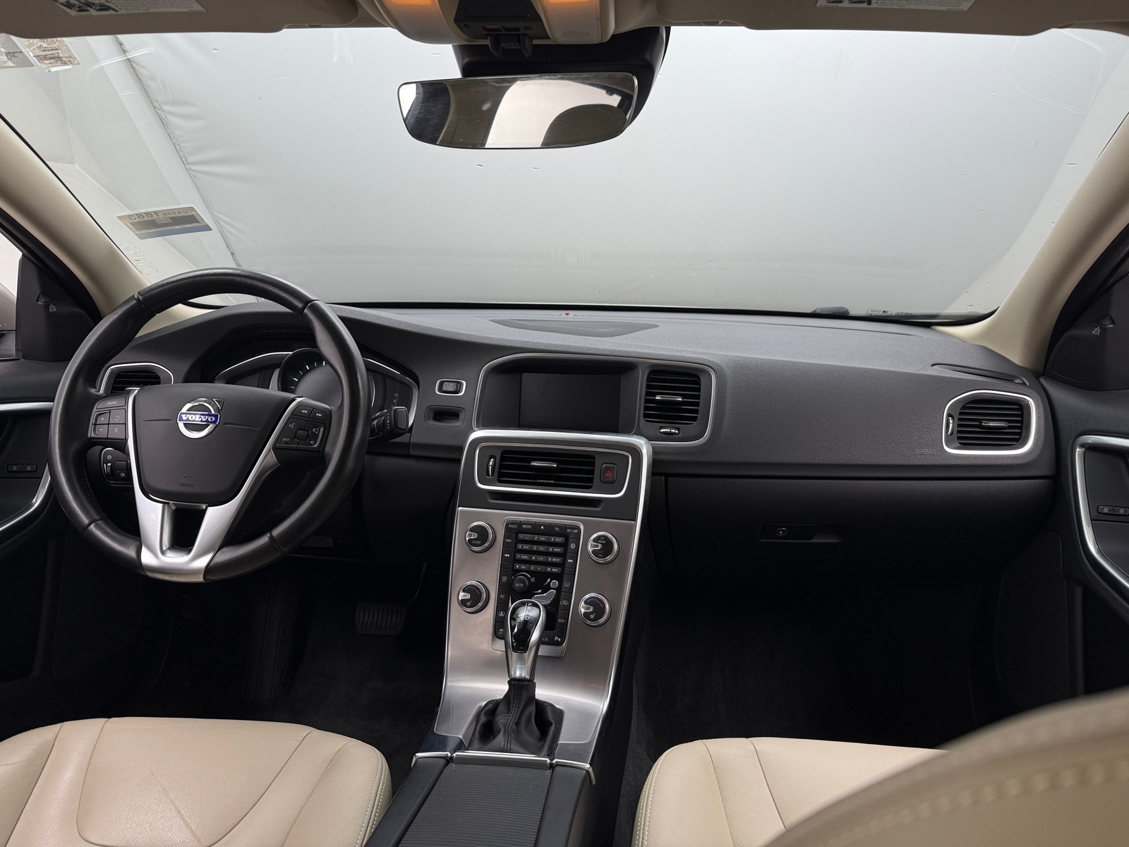 Thumbnail: 2018 Volvo S60 - 2