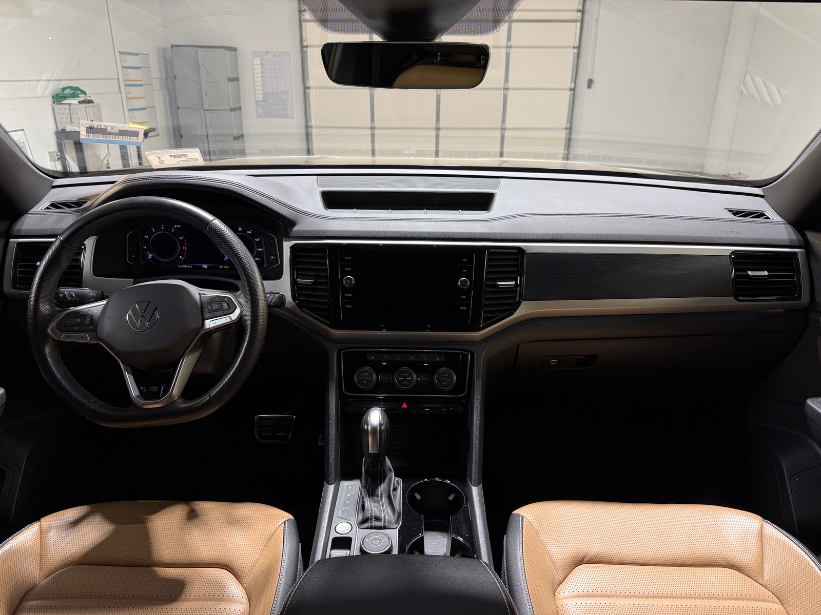 Thumbnail: 2023 Volkswagen Atlas - 2
