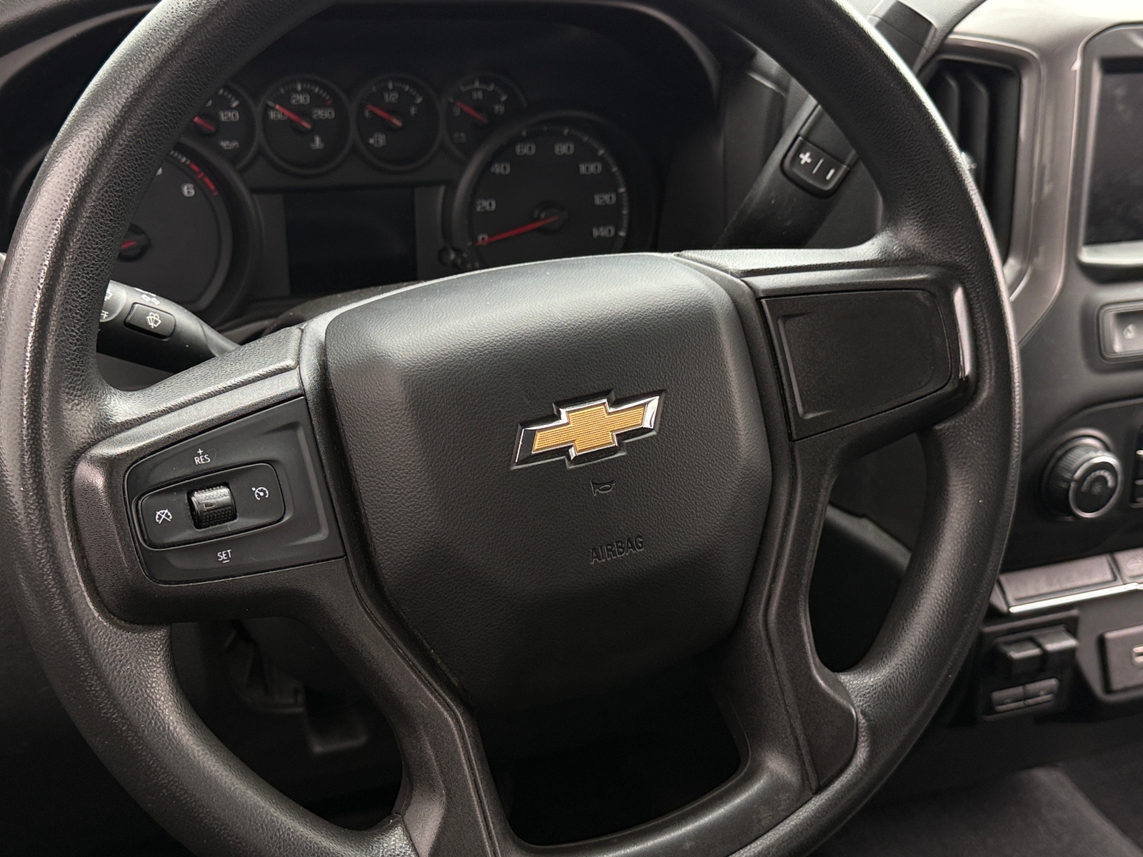 Thumbnail: 2019 Chevrolet Silverado 1500 - 5