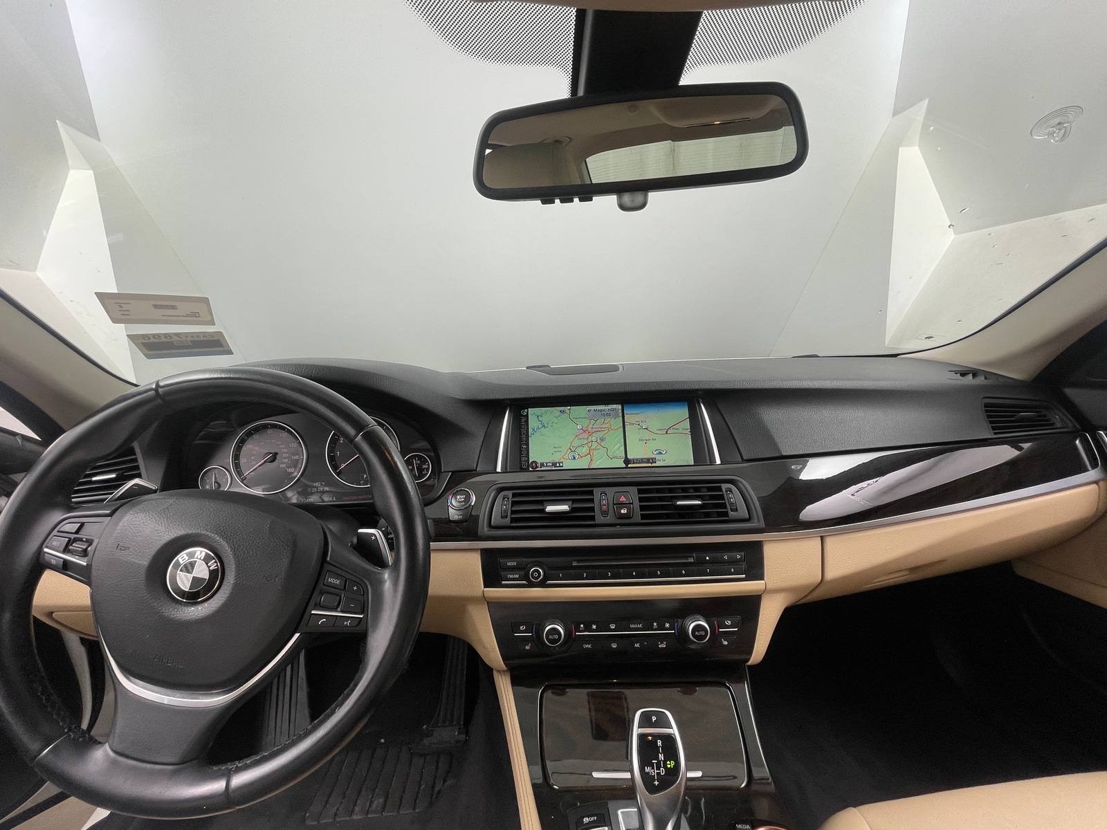 Thumbnail: 2016 BMW 5 Series - 2