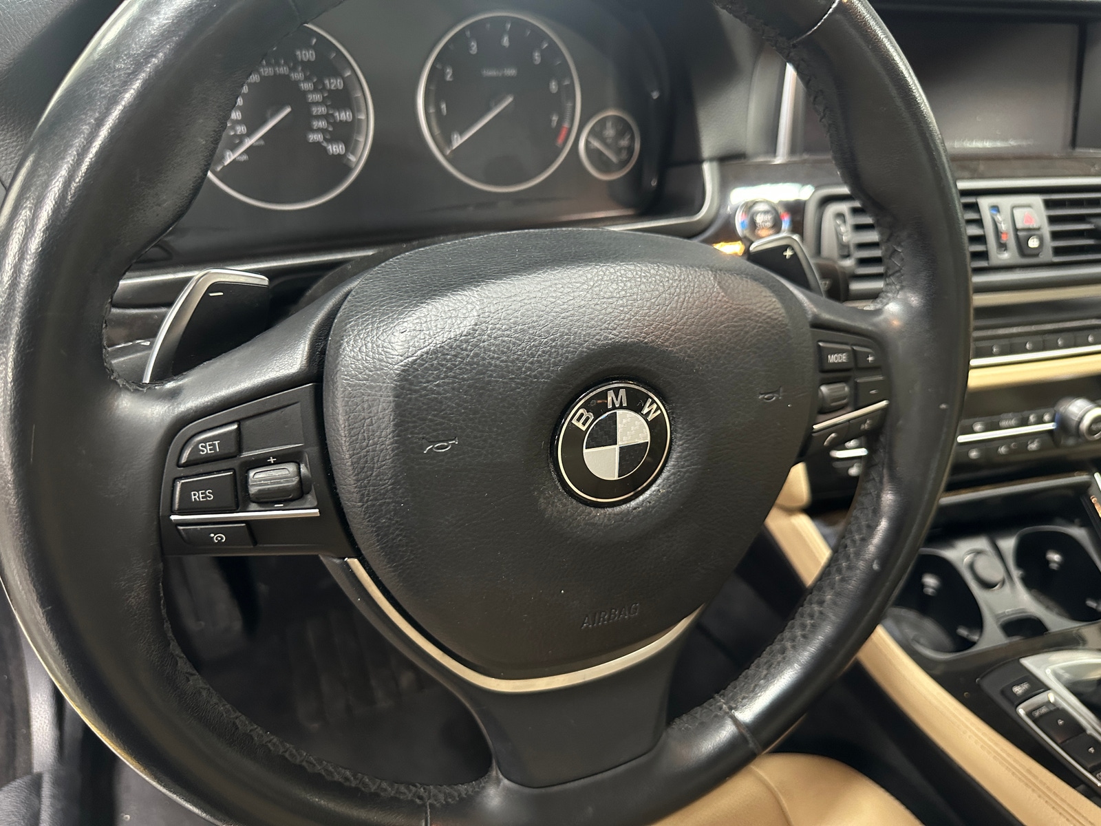 Thumbnail: 2016 BMW 5 Series - 4