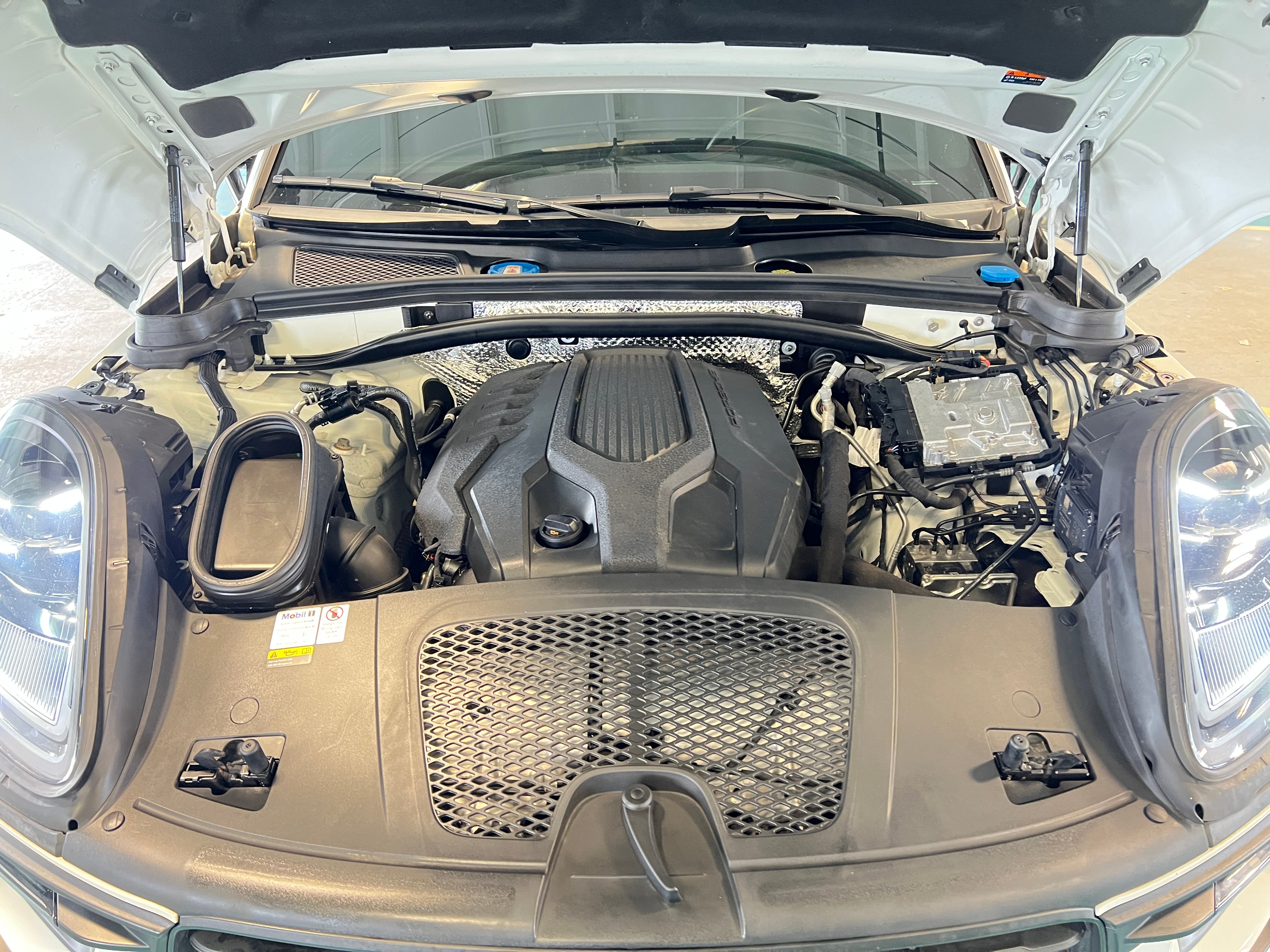 2022 Porsche Macan