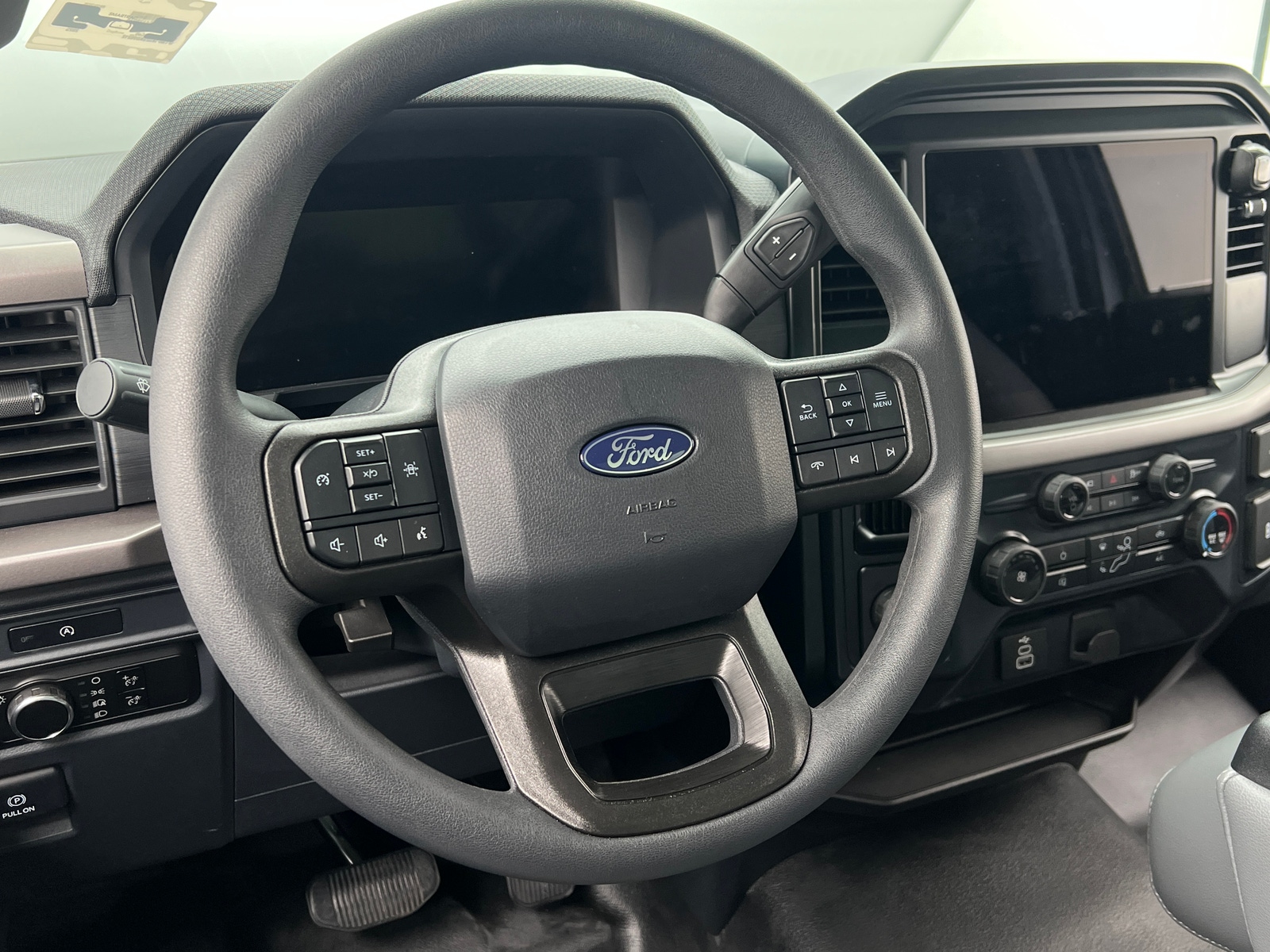 Thumbnail: 2025 Ford Econoline - 3
