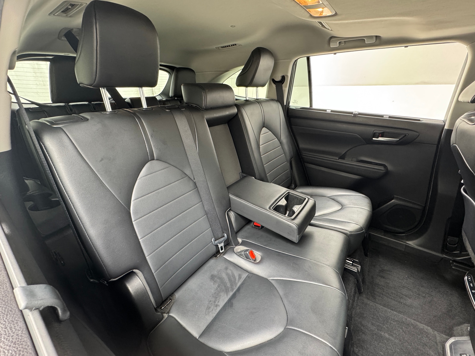 Thumbnail: 2020 Toyota Highlander - 5