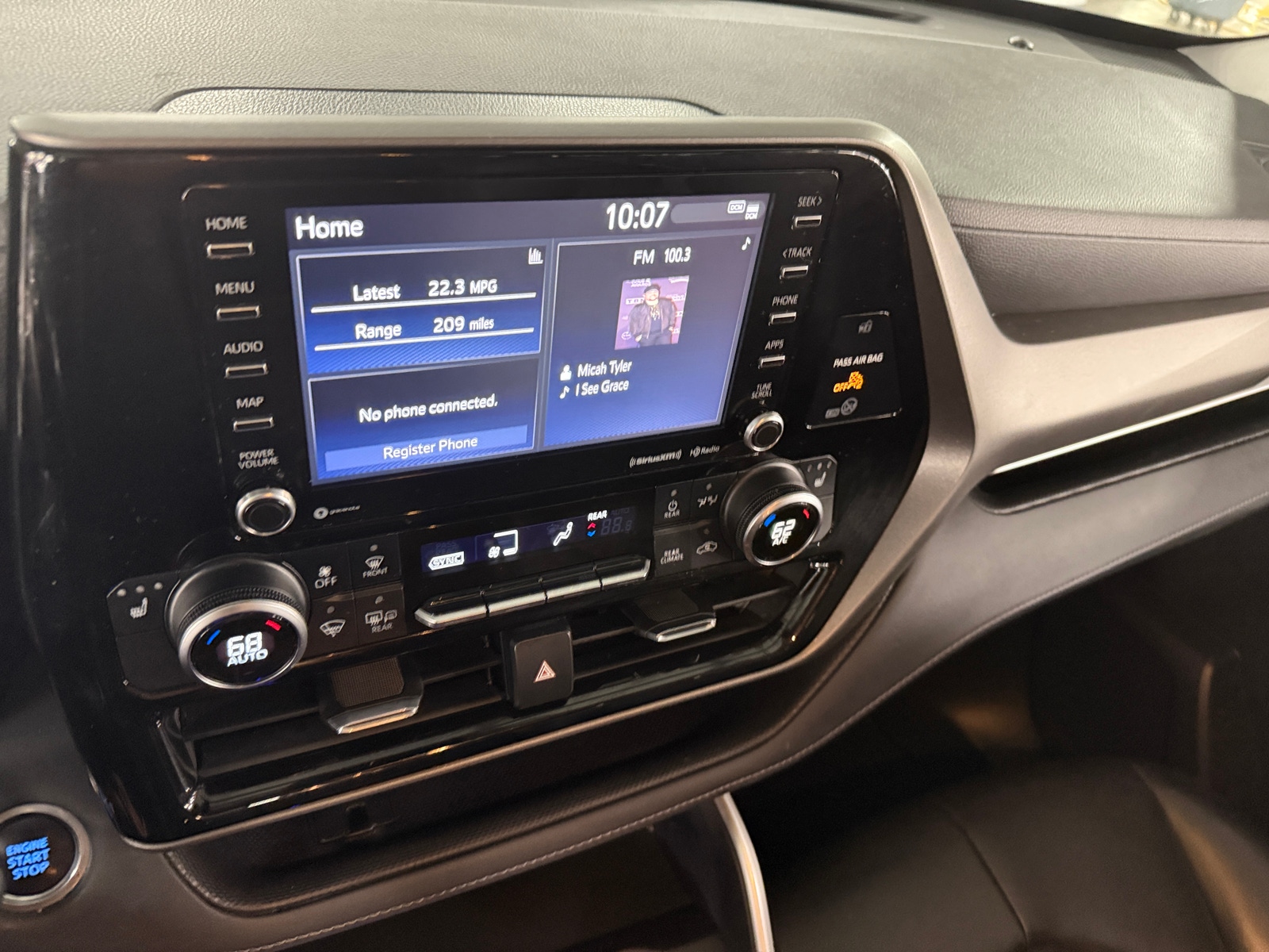 Thumbnail: 2020 Toyota Highlander - 3